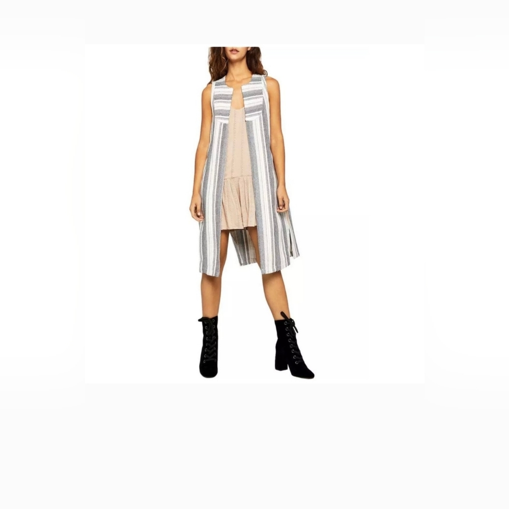 BCBGeneration layering vest
